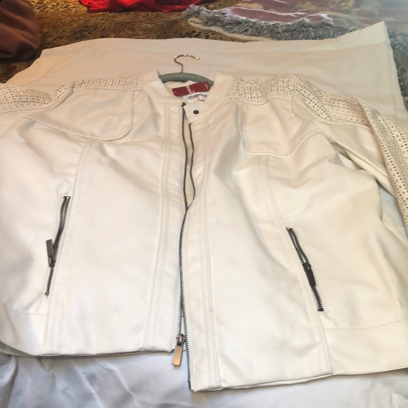 Avenue faux leather jacket - Picture 1 of 6